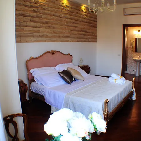 Bed & Breakfast Little Rhome 4*