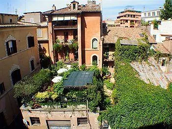 Little Rhome Bed & Breakfast