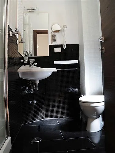 Little Rhome Couette-café 4*